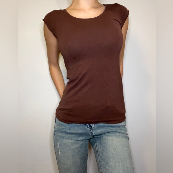 Comfortable, strech brown top - Picture 1 of 3